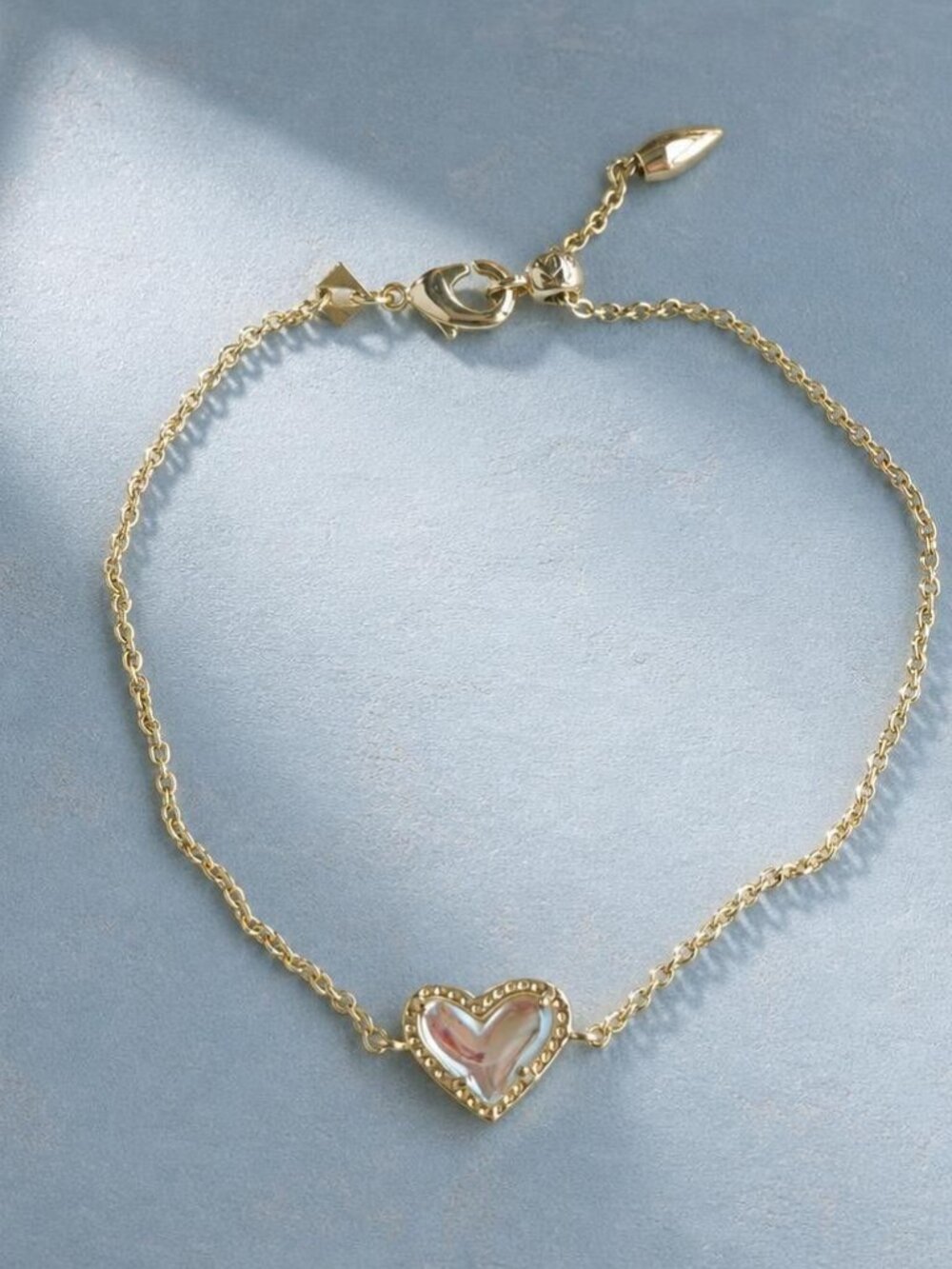 Kendra Scott Ari Heart Gold Dichroic Glass Chain Bracelet